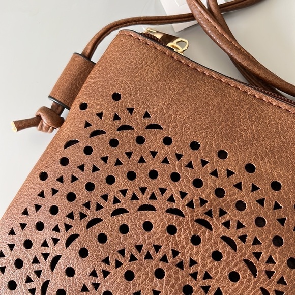 NWT Kara and Kate Brown Vegan Leather Mini Crossbody Handbag - Picture 3 of 6